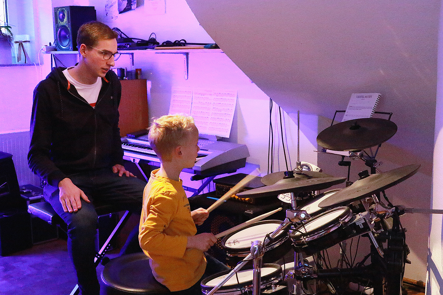 Johannes Mimberg mit seinem Schüler Lukas Johannes Mimberg mit seinem Schüler Lukas
