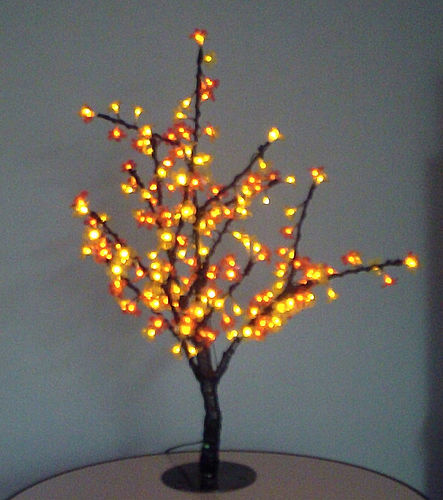 Ein Weihnachtsbaum aus LED. Foto: Intertranet.net